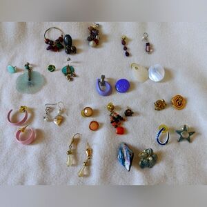 Mix Match Vintage 14 pairs Earrings Create Crafts Bold Colorful Fun Stylish